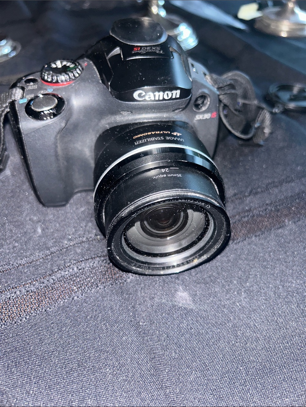 HD digital Canon Black Compact Bridge Camera with Retractable Zoom Lens SX30 IS